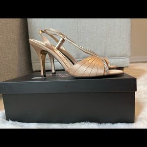 Brand New Nina Shoes  Vergone -YS Gold Royal Satin SZ8